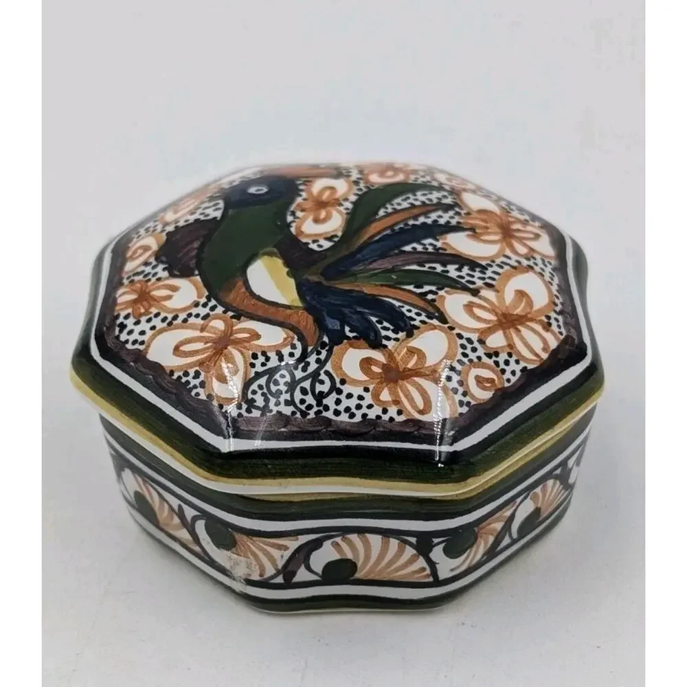Hand Painted Portuguese Pottery Trinket Box Bird Design Palmão Portugal 2.75